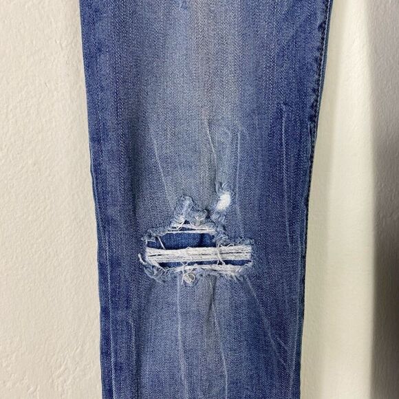 WHBM Light Wash Distressed Patched Low Rise Slim Leg Jeans Size 4 - Picture 5 of 9